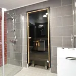 Apartment Spacious For 4 With Sauna